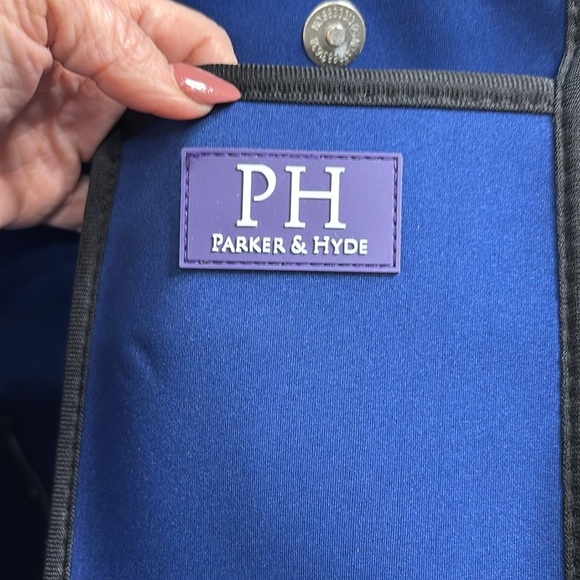 Parker & Hyde Jenn Thatcher Watercolor Modern Art Neoprene - Picture 7 of 9